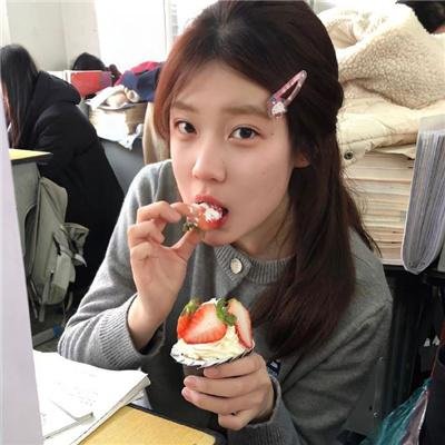 伦文叙老点柳先开粤语