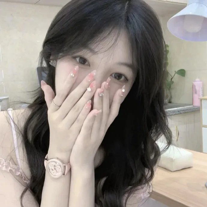 男人女人向前走